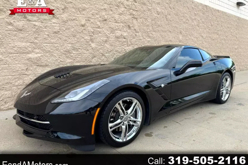 2016 Chevrolet Corvette 2LT photo 1