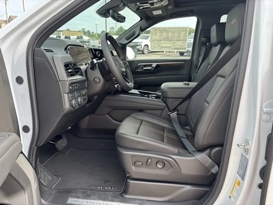 2026 Chevrolet Tahoe High Country photo 1