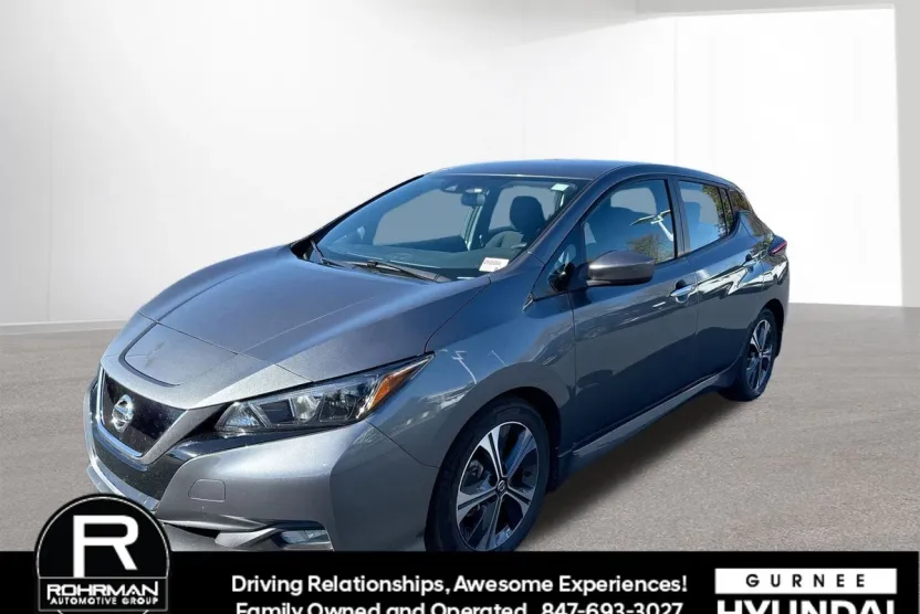 2020 Nissan Leaf SV photo 1