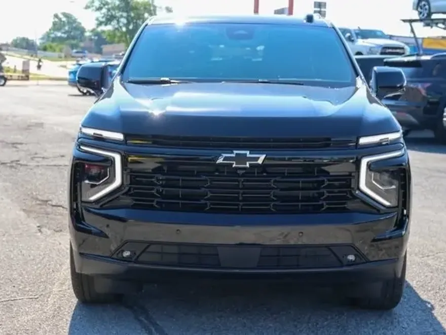 2025 Chevrolet Suburban RST photo 1