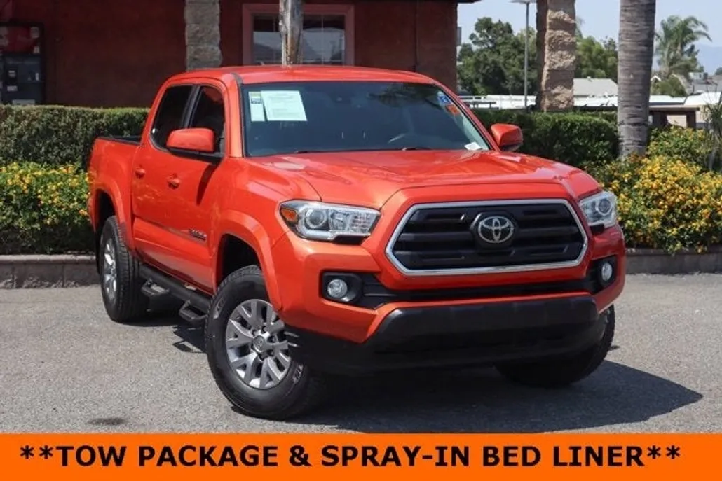 2018 Toyota Tacoma SR5 photo 1