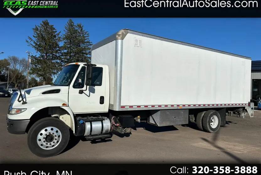 2017 International 4300 DuraStar 4300 photo 1
