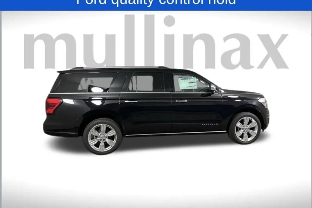2024 Ford Expedition MAX Platinum photo 1