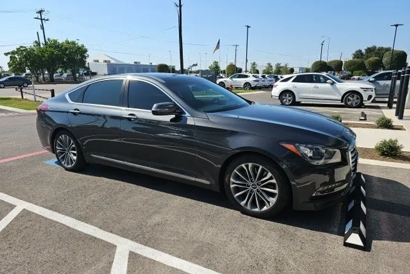 2017 Genesis G80 3.8 photo 1
