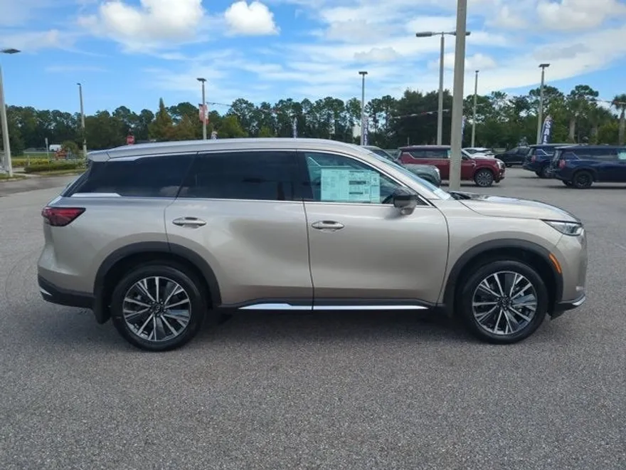 2026 Infiniti QX60 Luxe photo 1