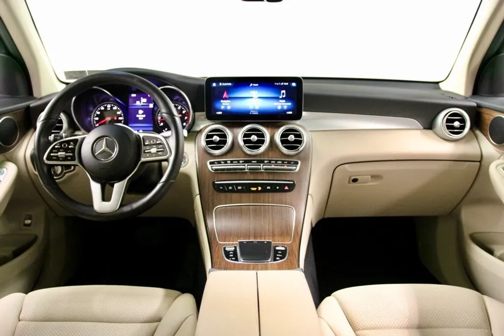 2022 Mercedes Benz GLC 300 4MATIC photo 1