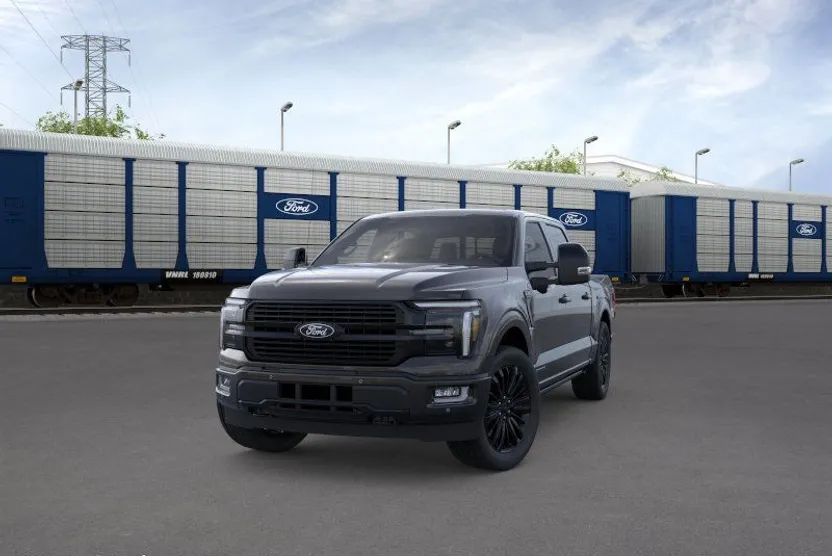 2025 Ford F-150 Platinum photo 1