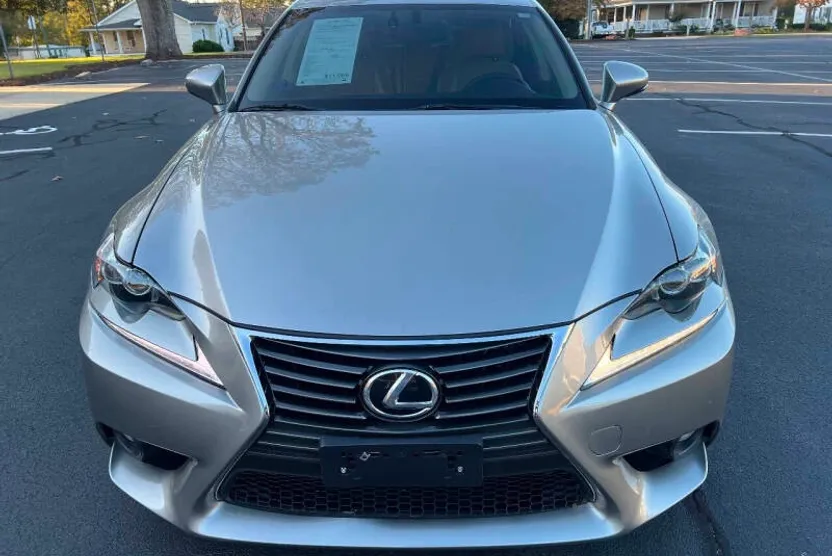 2014 Lexus IS 250 AWD photo 1