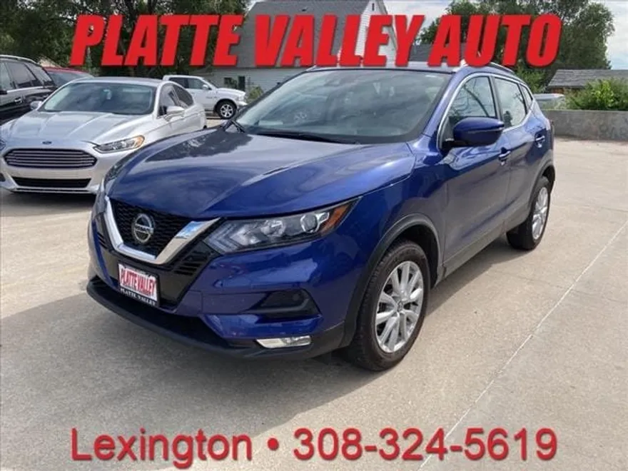 2022 Nissan Rogue Sport SV photo 1