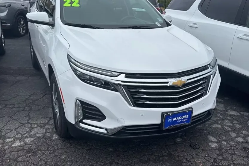 2022 Chevrolet Equinox Premier photo 1