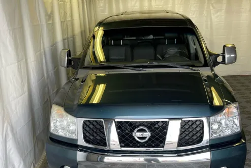 2006 Nissan Titan LE Crew Cab photo 3