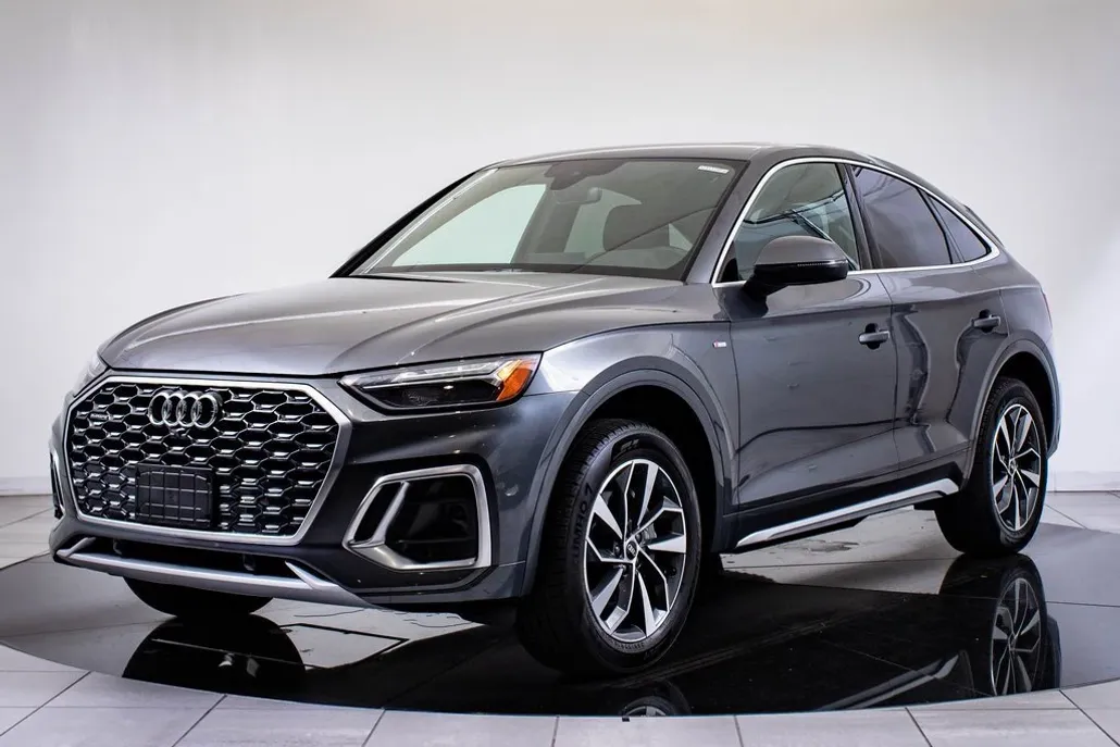 2022 Audi Q5 Sportback 45 S line Premium Plus photo 1