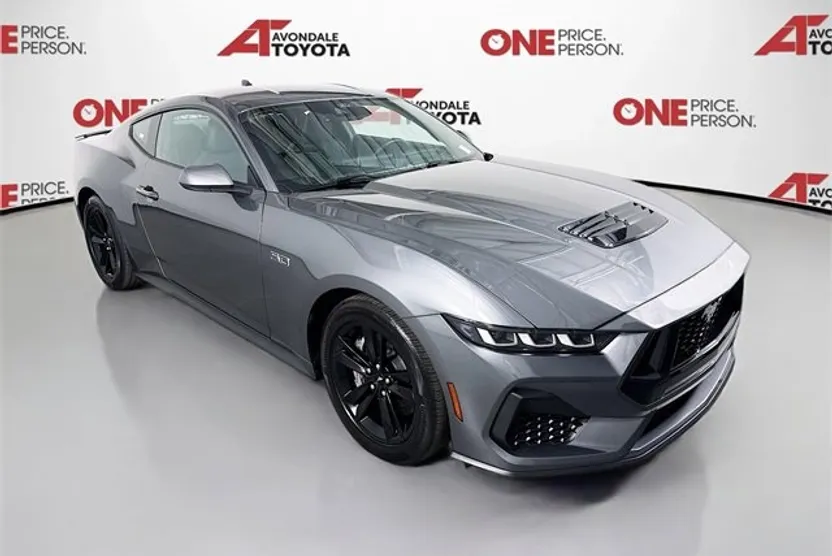 2024 Ford Mustang GT photo 1