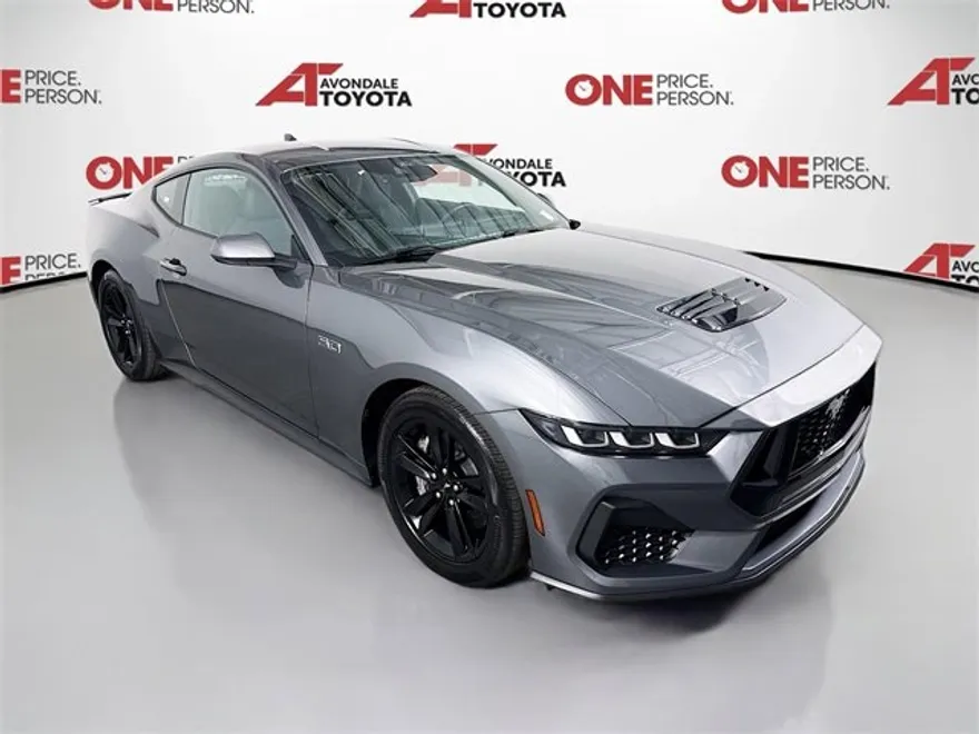 2024 Ford Mustang GT photo 1