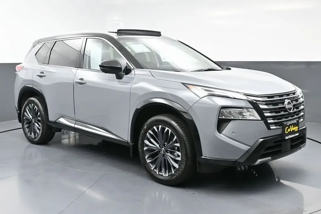 2024 Nissan Rogue Platinum photo 1