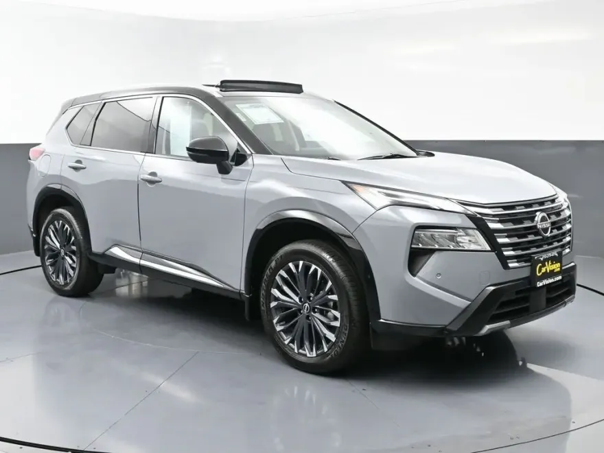 2024 Nissan Rogue Platinum photo 1