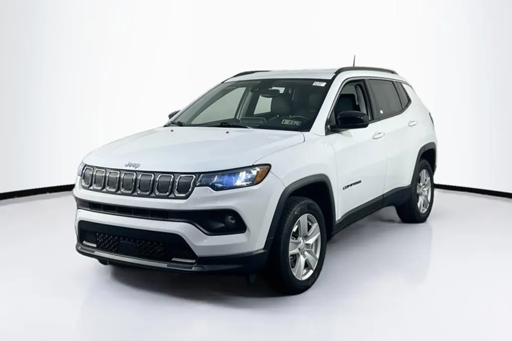 2022 Jeep Compass Latitude photo 1