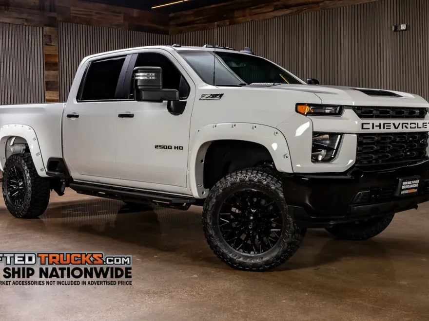 2021 Chevrolet Silverado 2500HD Custom photo 1