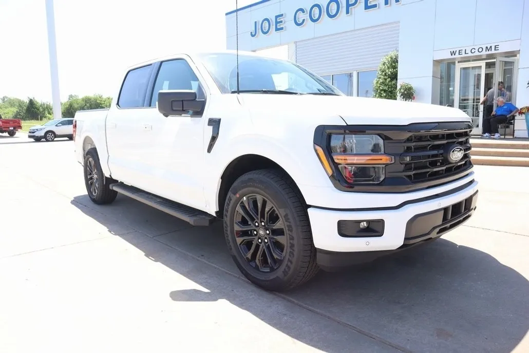 2025 Ford F-150 XLT photo 1