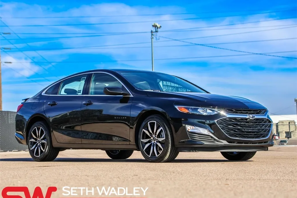 2024 Chevrolet Malibu RS photo 1