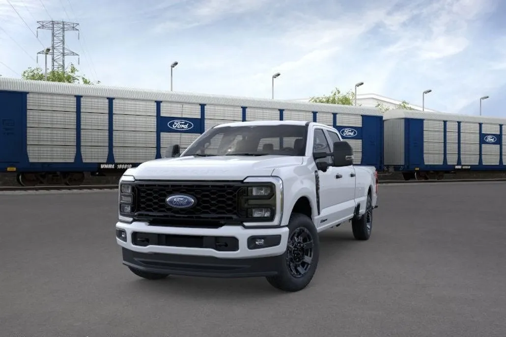 2026 Ford F-350 photo 1