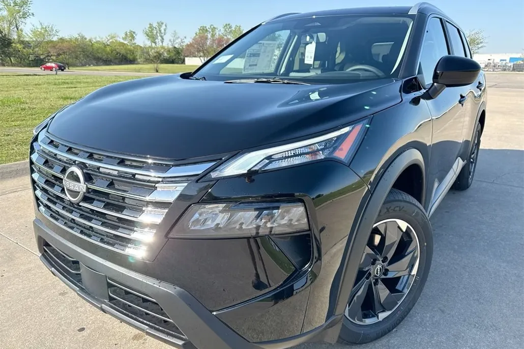 2025 Nissan Rogue SV photo 1