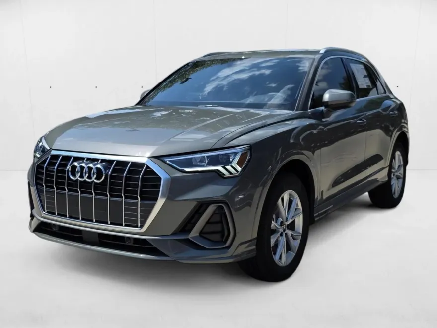 2025 Audi Q3 45 TFSI S line Premium photo 1