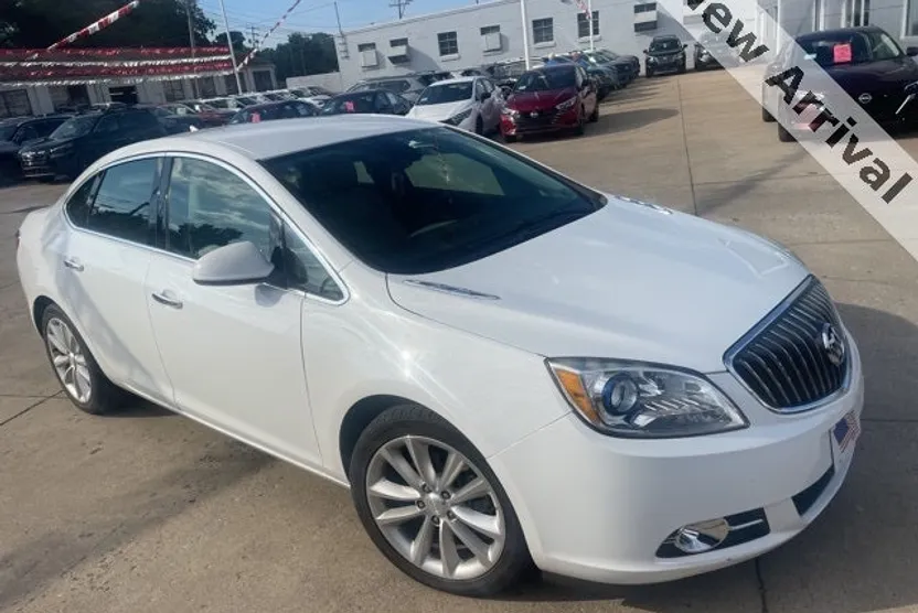 2014 Buick Verano Base photo 1