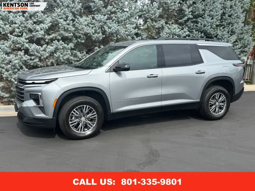 2024 Chevrolet Traverse photo 1