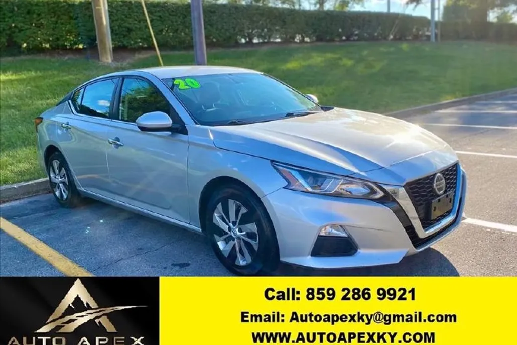 2020 Nissan Altima S photo 1