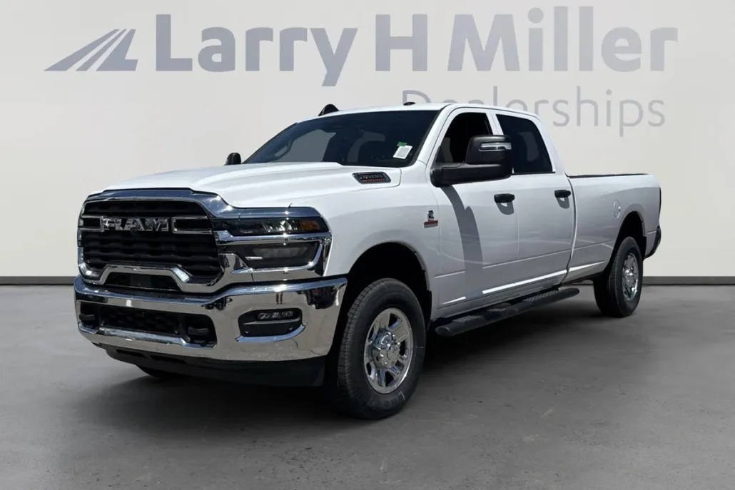 2025 Ram 3500 Tradesman photo 1