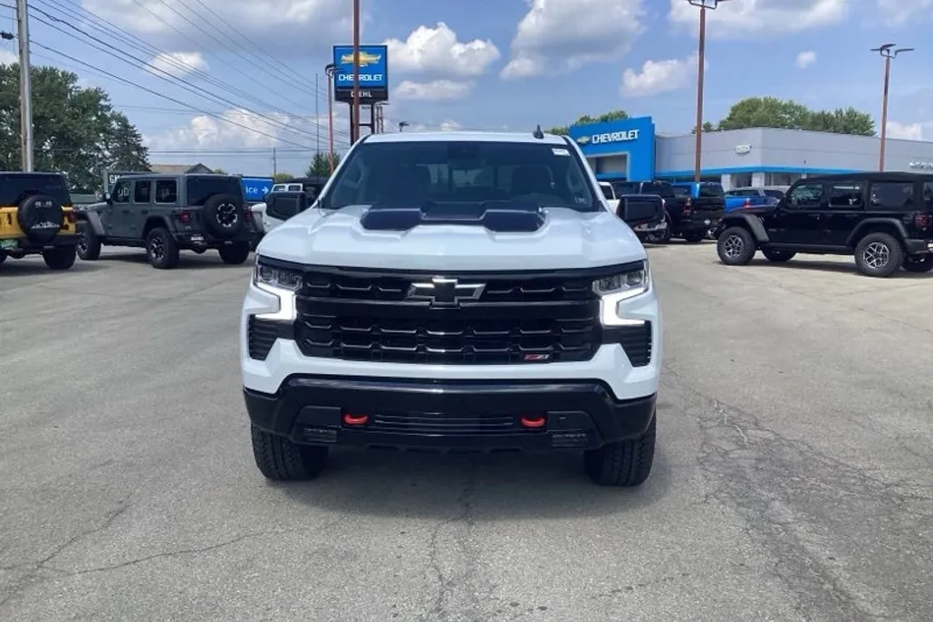 2026 Chevrolet Silverado 1500 LT Trail Boss photo 1