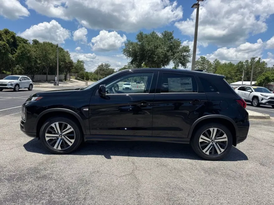 2025 Mitsubishi Outlander Sport ES photo 1
