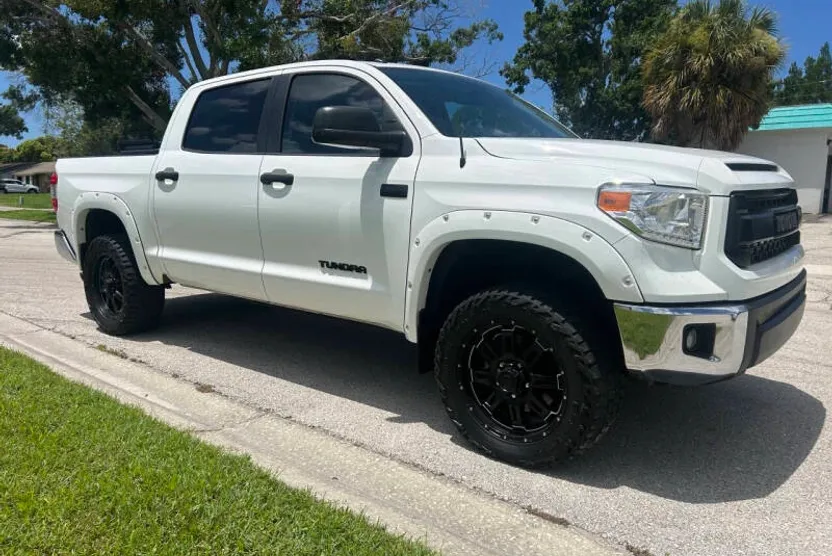 2015 Toyota Tundra SR5 Grade photo 1