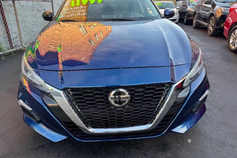 2020 Nissan Altima 2.5 SR photo 1
