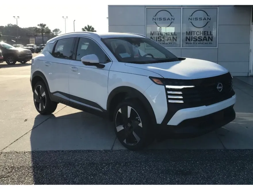 2025 Nissan Kicks SR photo 1