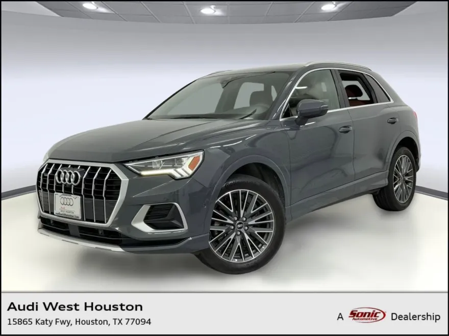 2021 Audi Q3 Premium Plus photo 1