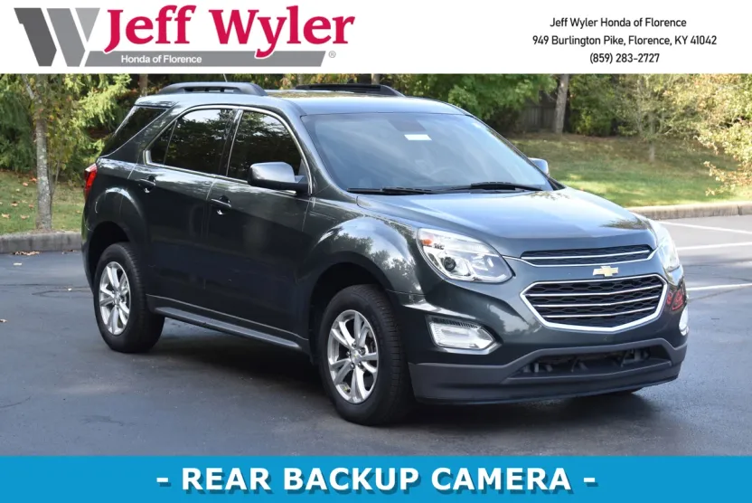 2017 Chevrolet Equinox LT photo 1