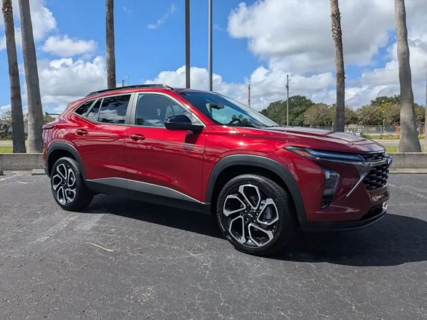2025 Chevrolet Trax photo 1