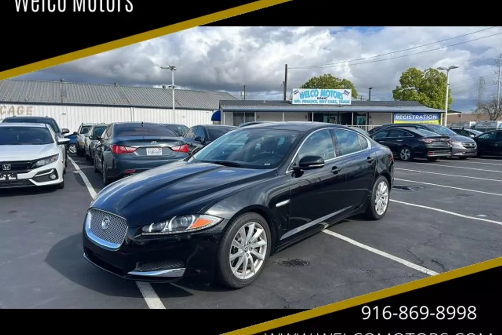 2012 Jaguar XF photo 1