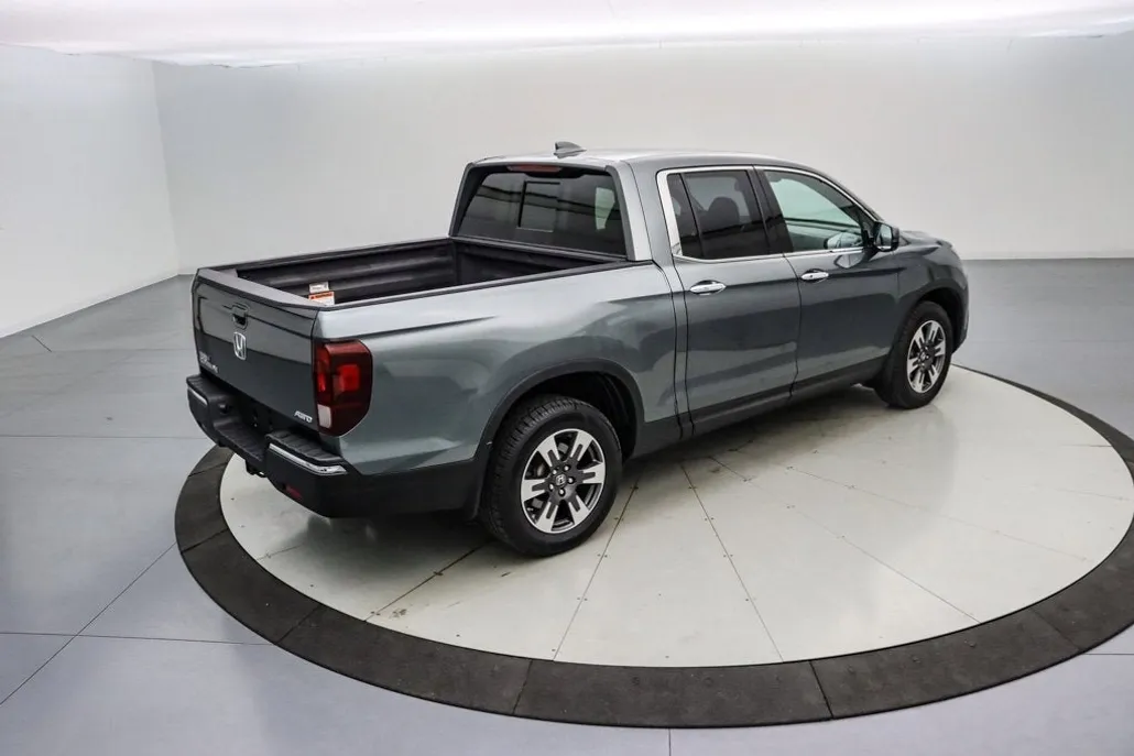 2019 Honda Ridgeline RTL-E photo 1