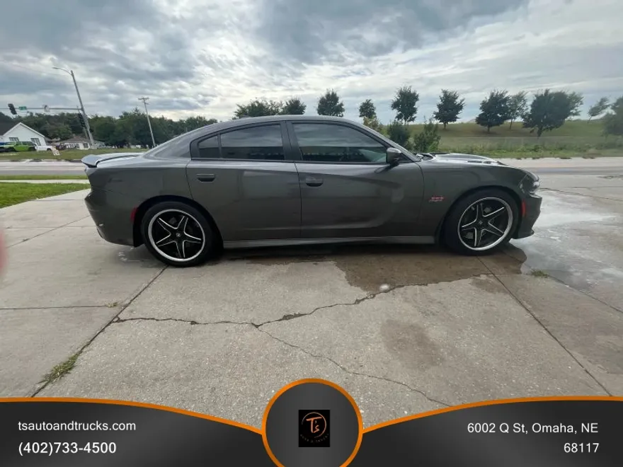 2019 Dodge Charger Scat Pack photo 1