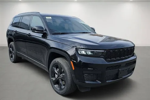 2025 Jeep Grand Cherokee Altitude X photo 2