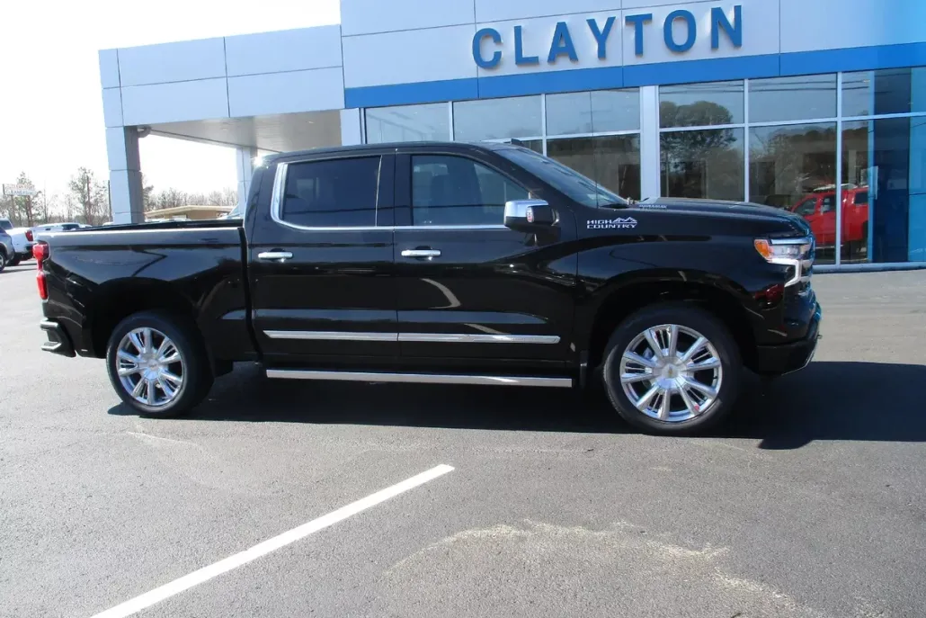 2025 Chevrolet Silverado 1500 High Country photo 1