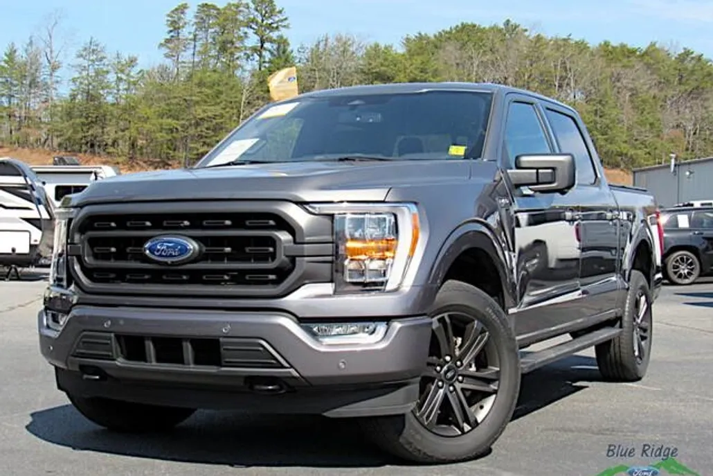 2023 Ford F-150 XLT photo 1