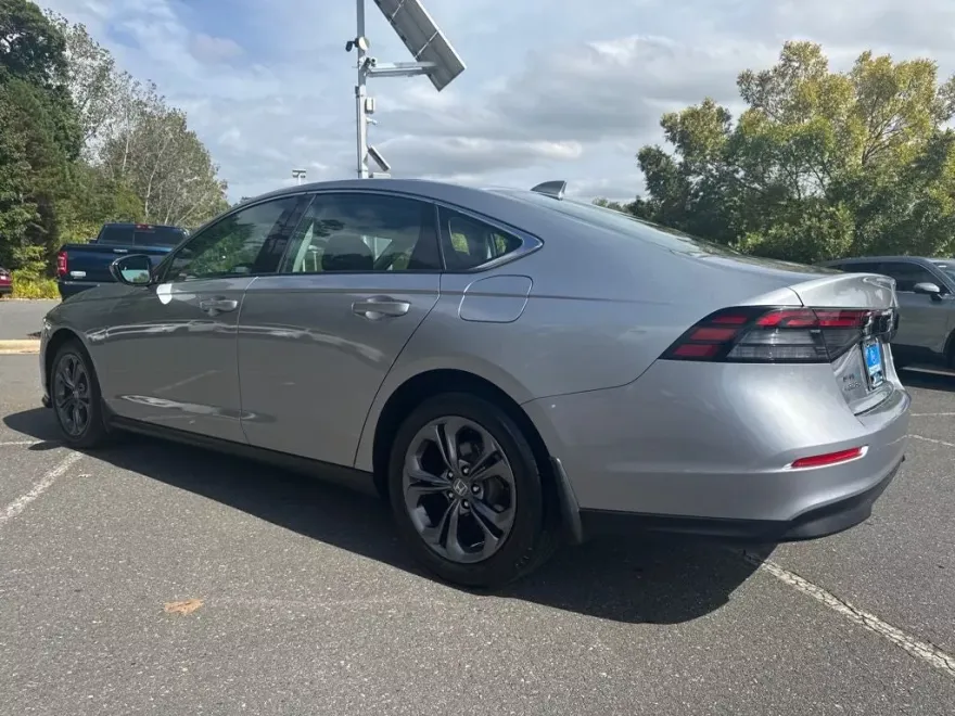 2023 Honda Accord EX photo 1