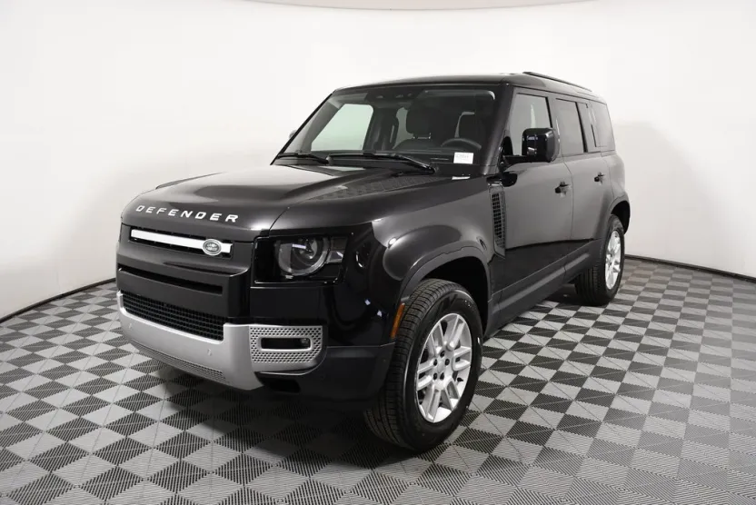 2025 Land Rover Defender 110 S photo 1