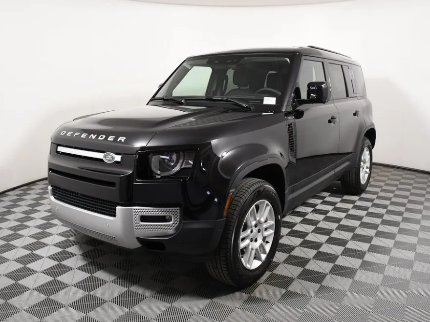 2025 Land Rover Defender 110 S photo 1