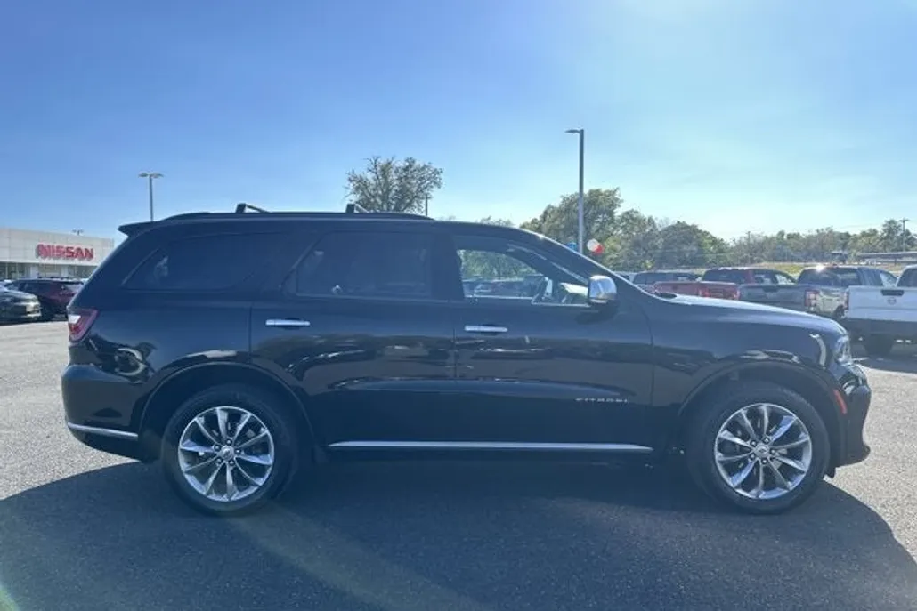 2022 Dodge Durango Citadel photo 1