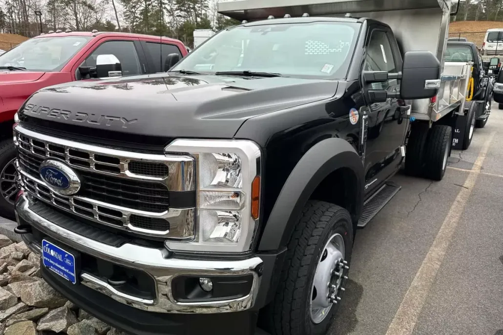 2024 Ford F-600 photo 1